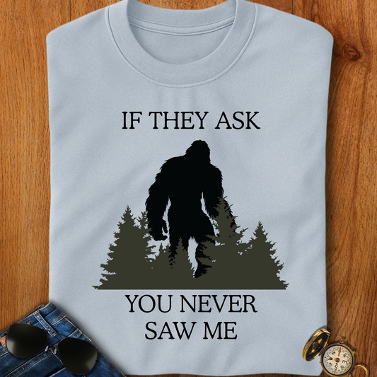 Yeti, Bigfoot Hiding Funny Hiking, Camping T-Shirt